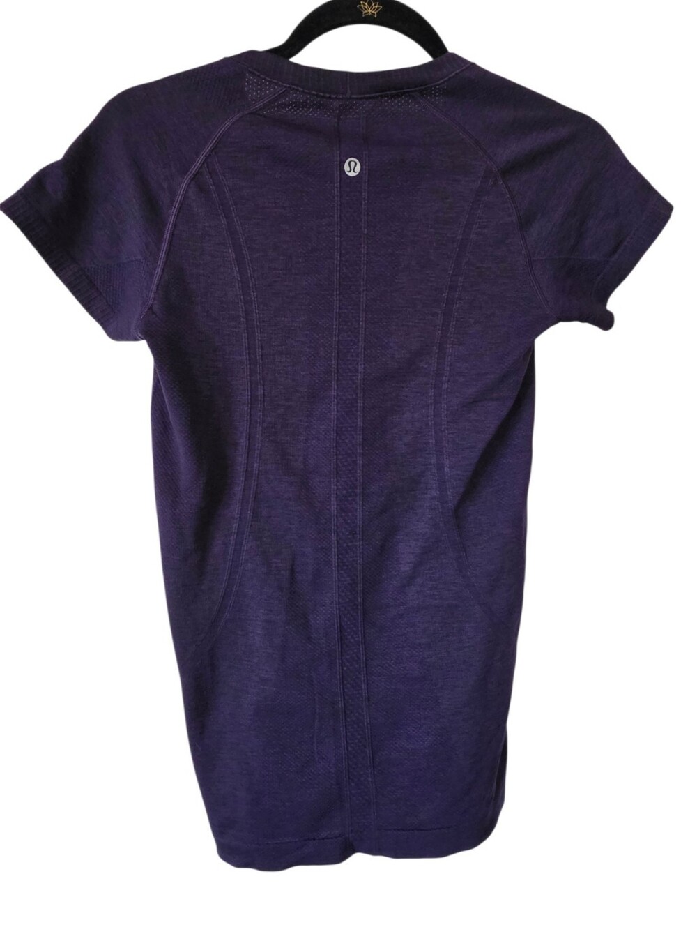 Lululemon Size 6 Run Swiftly Tech Women Short-Sleeve Seamless Dark Court Purple - Picture 3 of 6